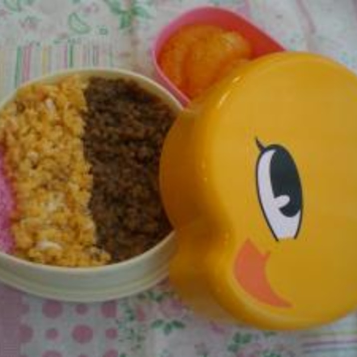 ぽろぽろしない！しっとりそぼろ弁当